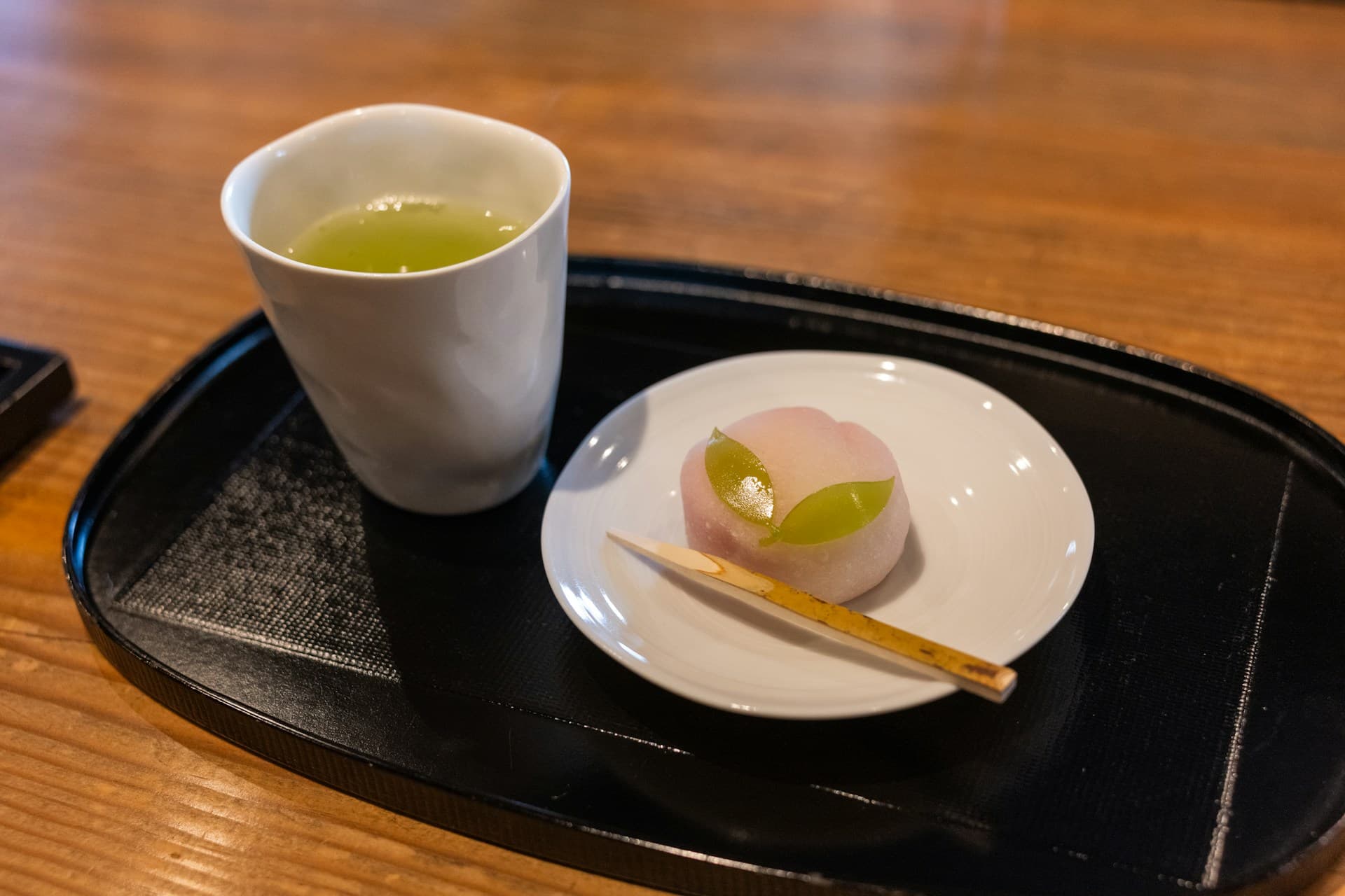 Frühlings-Wagashi und Matcha: Die perfekte Kombination zur Kirschblütenzeit